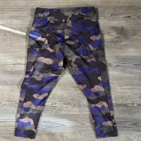 Athleta Ultimate Stash Pocket Printed 7/8 Women's Camouflage Leggings 1X - Picture 2 of 2